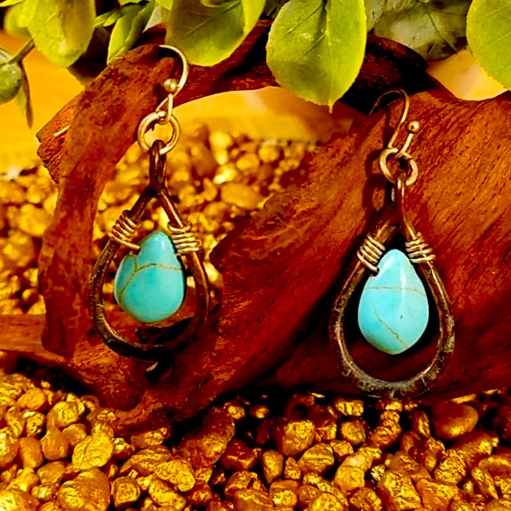 Rain Drop Boho Turquoise Stone Necklace